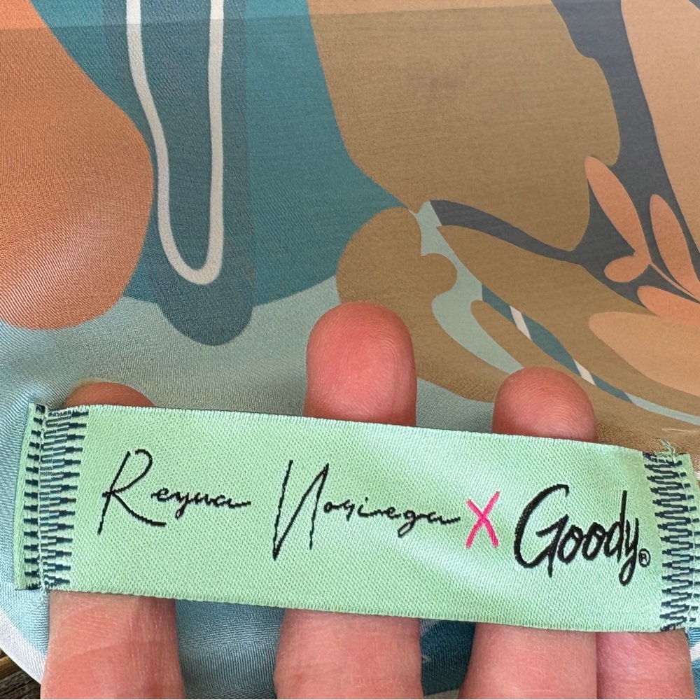 Reyna Noriega x Goody Ouchless Satin Floral Teal and Orange Square Scarf - Picture 2 of 10